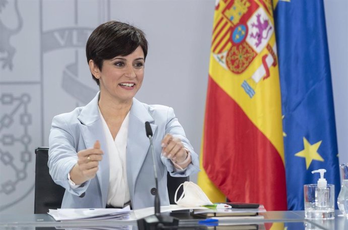 La ministra Portavoz, Isabel Rodríguez, comparece tras la reunión del Consejo de Ministros en Moncloa, a 25 de enero de 2022, en Madrid (España). 