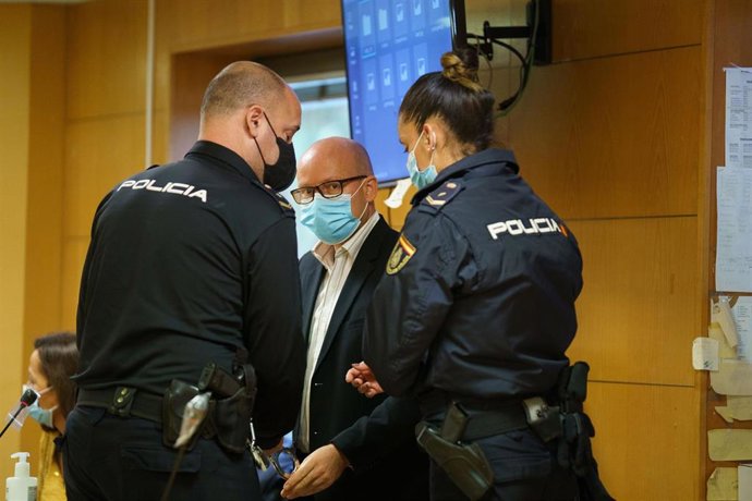 Thomas Handrick, el hombre acusado de matar a su esposa y uno de sus hijos en una cueva en Adeje en 2019