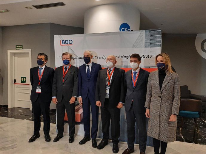 Francisco Conde agarraches á presentación do informe 'Retos e perspectivas de investimento en Galicia' de BDO.