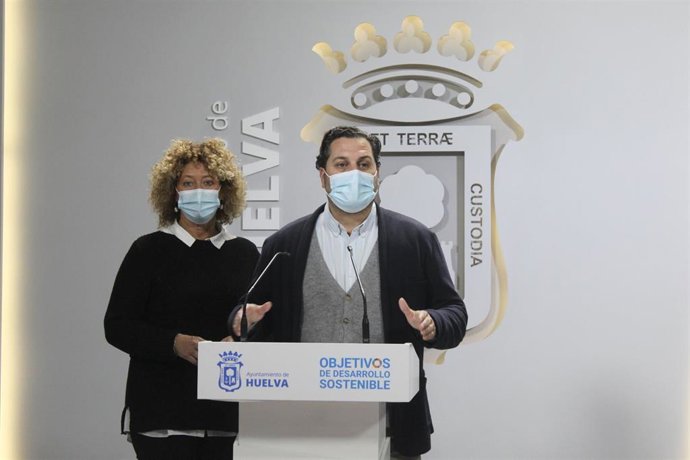 El portavoz del Grupo Municipal del PP, Jaime Pérez, en rueda de prensa.