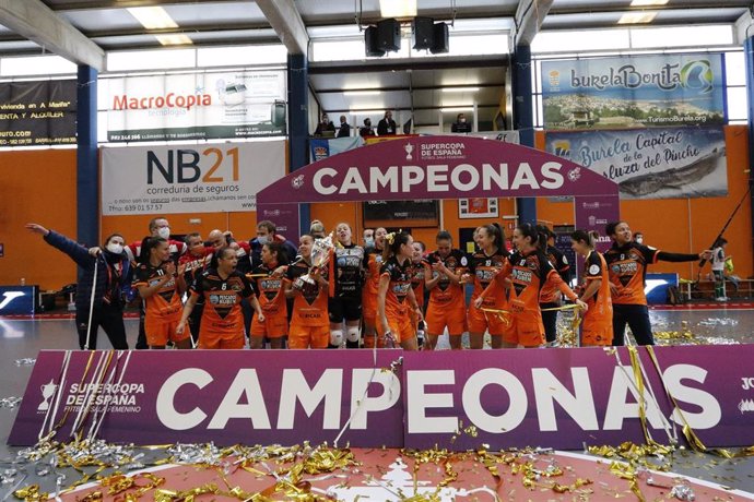 Archivo - El Pescados Rubén Burela, campeón de la Supercopa femenina de fútbol sala 2021.