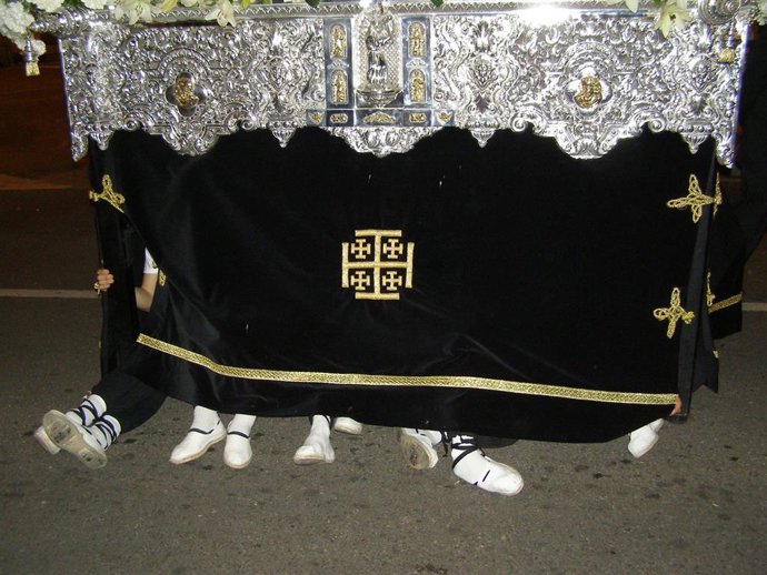 Pies de costaleros en Mérida