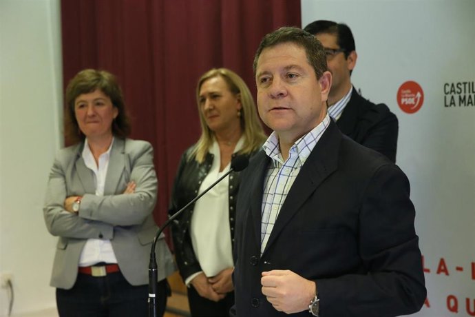 Archivo - El presidente de C-LM y secretario general del PSOE en la región, Emiliano García-Page, en un acto en Argamasilla de Alba.