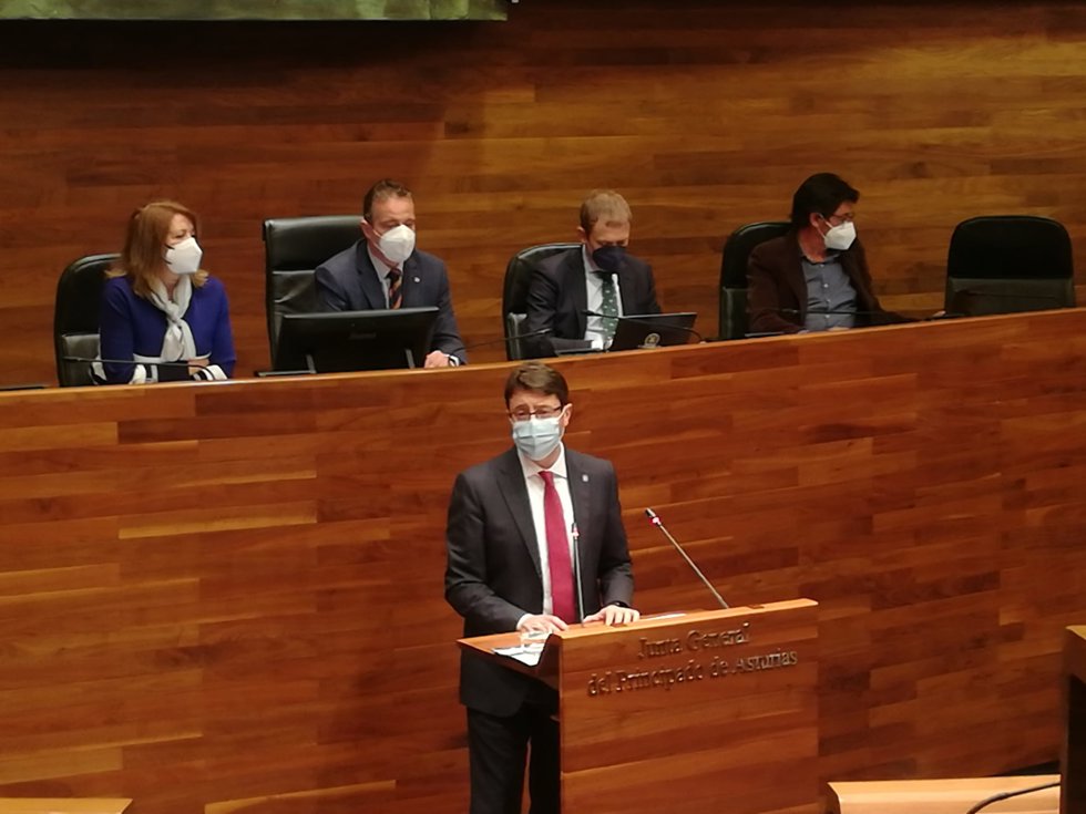 El consejero de Industria, Empleo y Promoción Económica, Enrique Fernández