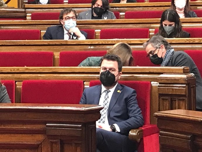 El presidente del Govern, Pere Aragons, en el pleno del Parlament el 26 de enero.