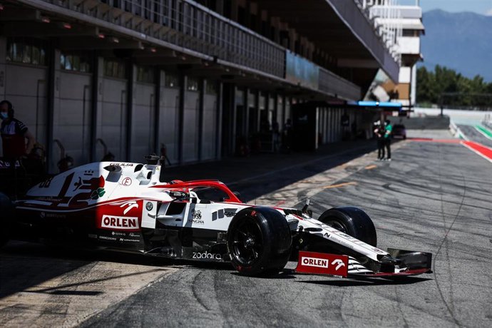 Archivo - 88 KUBICA Robert (pol), Alfa Romeo Racing ORLEN C38, action during Pirelli?s 18-inch tyres testing days from May 11 to 12, 2021 on the Circuit de Barcelona-Catalunya, in Montmelo, near Barcelona, Spain - Photo Antonin Vincent / DPPI