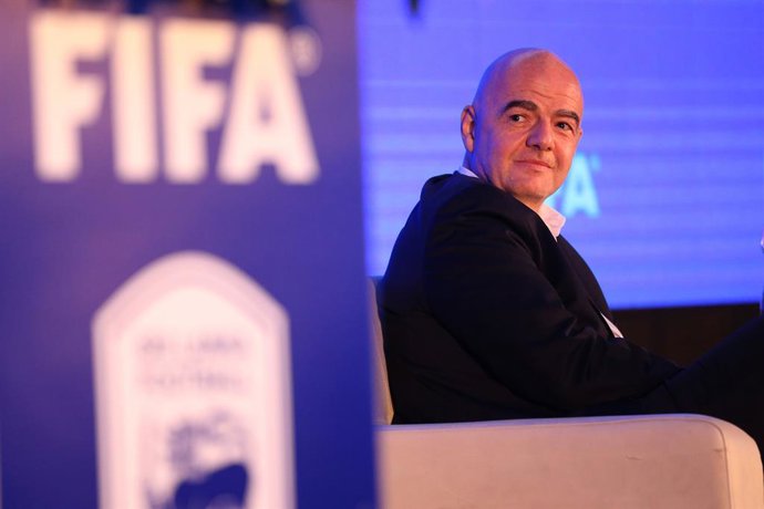 Archivo - 19 November 2021, Sri Lanka, Colombo: FIFA President Gianni Infantino attends a press conference. Photo: Pradeep Dambarage/ZUMA Press Wire/dpa