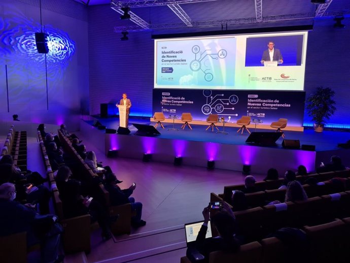 Foro del sector turístico celebrado en el Palacio de Congresos de Palma.