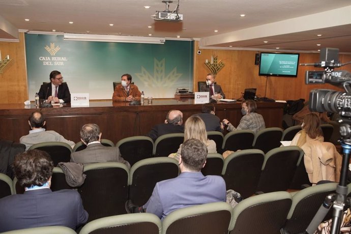 Celebración de la jornada 'Aplicación de la nueva Ley de Cadena Alimentaria'.