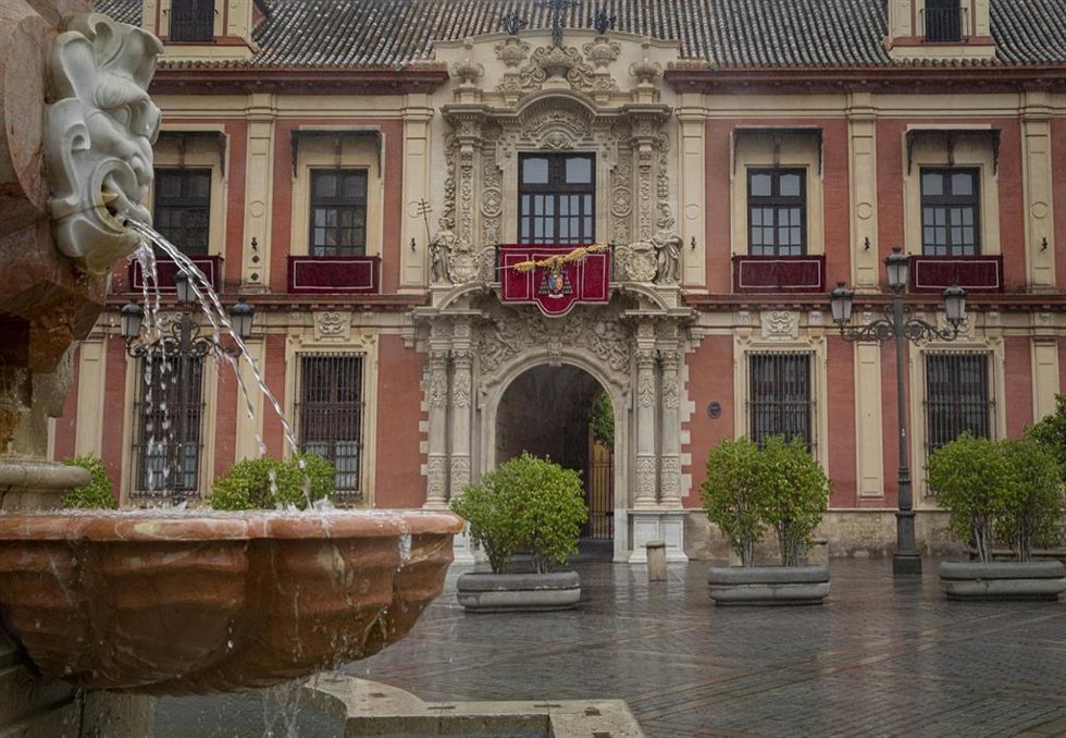Archivo - El Palacio Arzobispal en Plaza Virgen de los Reyes