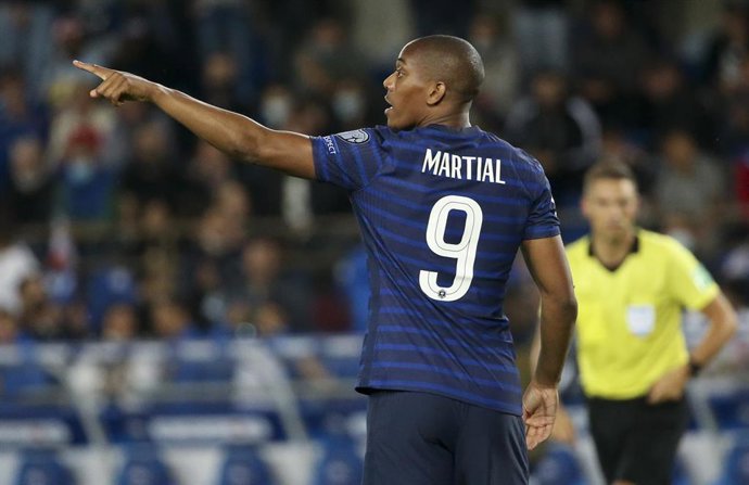 Archivo - El jugador del Sevilla y de la selección francesa Anthony Martial durante un partido ante Bosnia-Herzegovina.