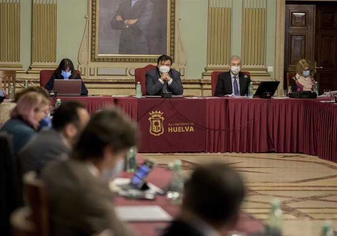 Pleno correspondiente al mes de enero en el Ayuntamiento de Huelva.