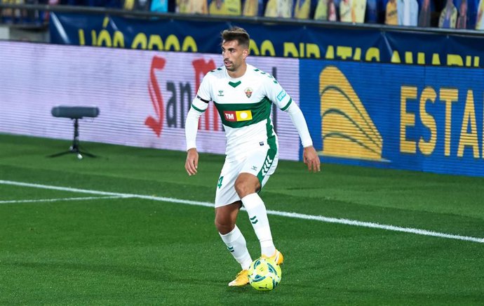 Archivo - José Manuel 'Josema' Sánchez, jugador del  Elche, se marcha cedido al Valladolid hasta final de la temporada 2021-22.