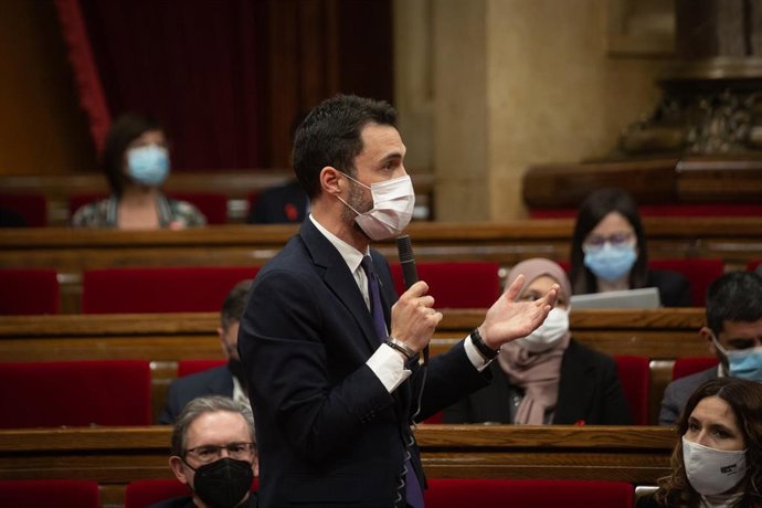 Archivo - El conseller de Empresa de la Generalitat, Roger Torrent