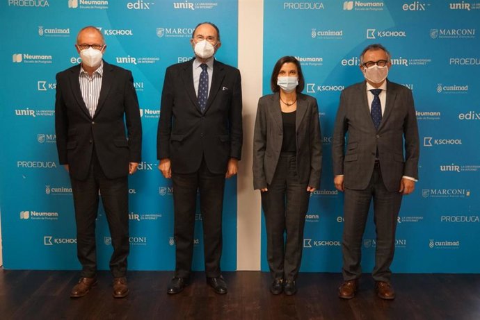 Ponentes de una sesión de 'Pensar el siglo XXI' de UNIR