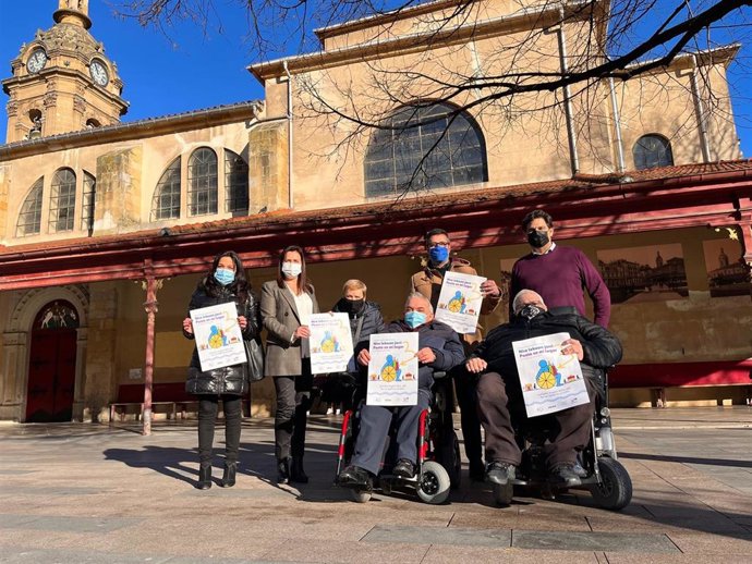 Presentación de la campaña 'Ponte en mi lugar' en Santurtzi