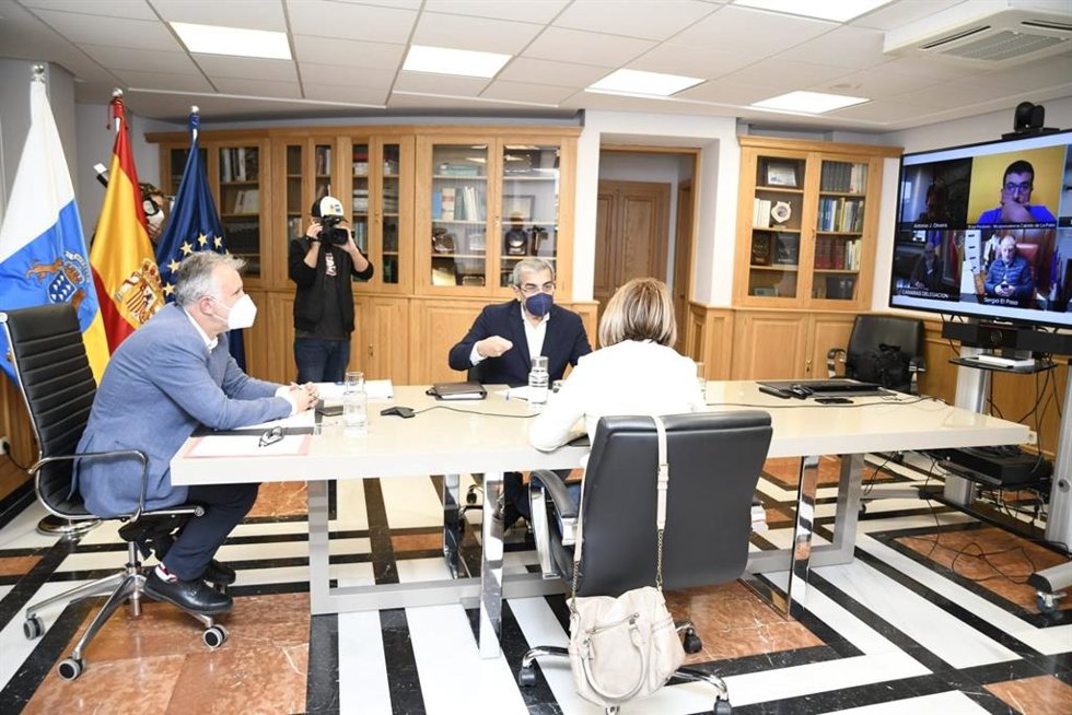 El presidente de Canarias, Ángel Víctor Torres, participa en la reunión de la Comisión Mixta para la Reconstrucción, Recuperación y Apoyo a La Palma