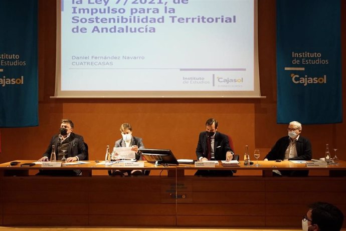 Jornada de análisis de la Lista en el seno del Instituto de Estudios Cajasol