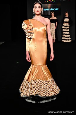 Traje perteneciente a una de las colecciones de Emprende Lunares