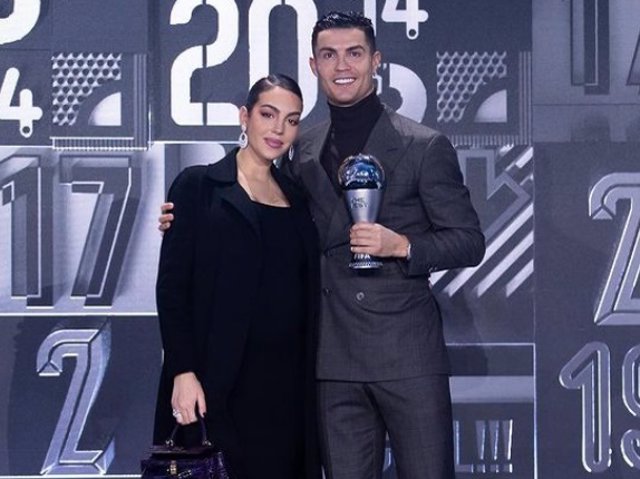Georgina Rodríguez y Cristiano Ronaldo, en una imagen reciente, esperan ansiosos el nacimiento de sus mellizos