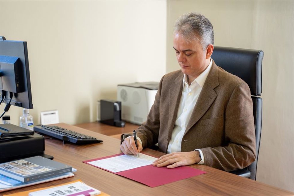 El vicepresidente segundo y conseller de Vivienda y Arquitectura Bioclimática, Héctor Illueca