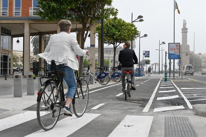 Archivo - Carril bici en Valncia