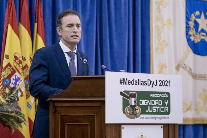 Archivo - El presidente de Dignidad y Justicia, Daniel Portero, interviene en en un acto de esta asociación 