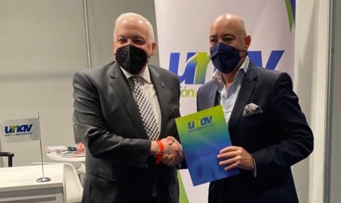 José Luis Méndez, presidente de UNAV, y Ricardo Palazuelos, director de Relaciones Institucionales y Convenios de CDV.