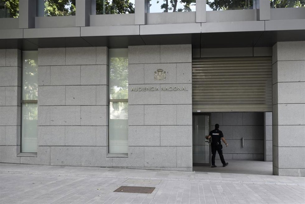 Archivo - Entrada de la Audiencia Nacional el día en el que declara el inspector de la Policía Manuel Morocho en relación al caso kitchen, a 15 de junio de 2021, en Madrid (España). 