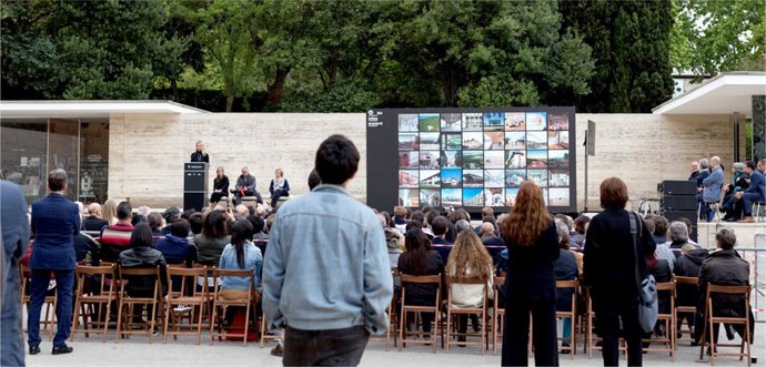 Actividad en el Pabellón Mies van der Rohe