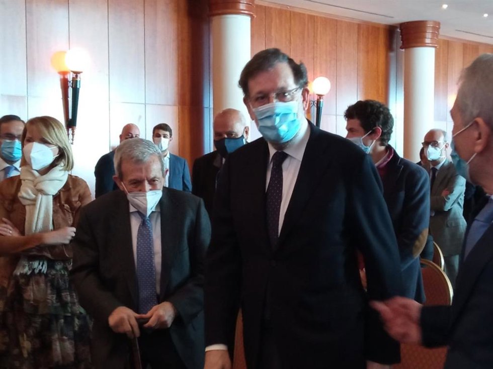 El expresidente del Gobierno español, Mariano Rajoy, antes de su conferencia en Palma.
