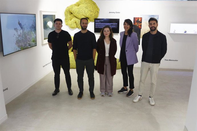 Presentación de una nueva exposición colectiva y multidisciplinar, titulada 'Avenir2050, de la Alianza Francesa de Málaga.