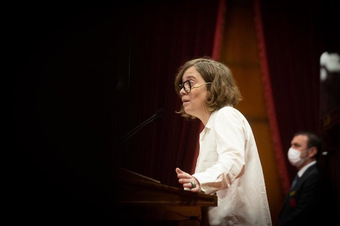 Archivo - La portavoz de la CUP en el Parlament, Eullia Reguant