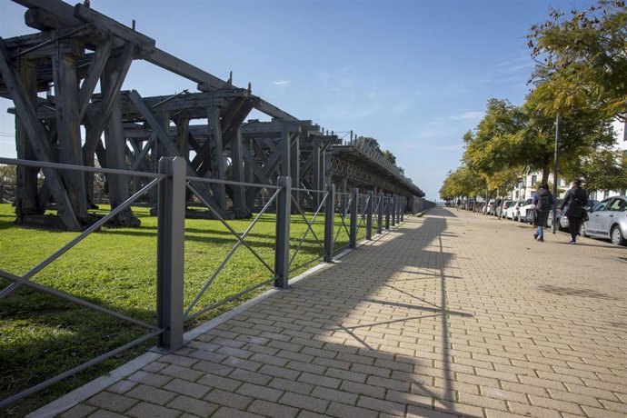Vallas perimetrales en el Muelle de la Compañía del Río Tinto.