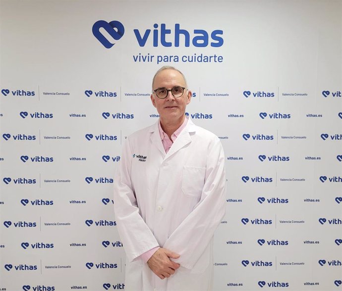 El doctor Jorge Sardá, traumatólogo y ortopeda infantil del Hospital Vithas Valencia Consuelo,