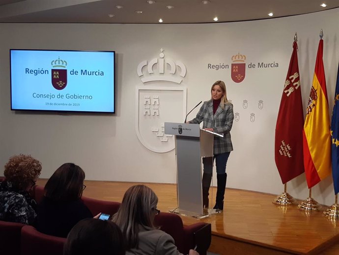 Archivo - La portavoz del Gobierno murciano, Ana Martínez Vidal, en la rueda de prensa