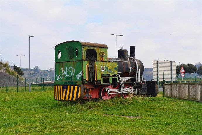 Antigua locomotora de Altos Hornos de Vizcaya