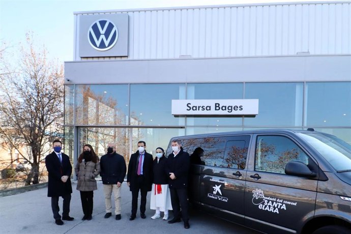 La Fundación 'la Caixa' contribuye en la compra de una furgoneta para el convento Santa Clara