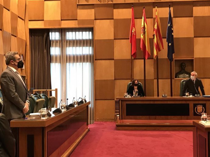 Pleno del Ayuntamiento de Zaragoza desde la bancada de VOX