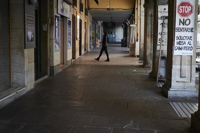 Archivo - Galería de bares en Pamplona, Navarra (España), a 17 de diciembre de 2020.