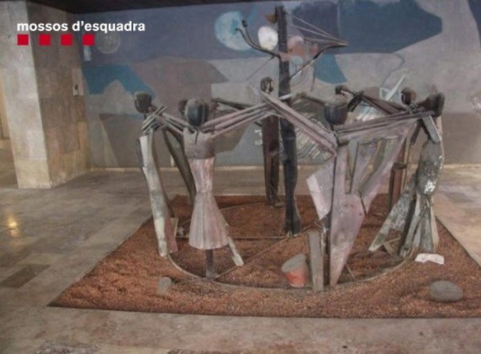 Mural de l'artista Josep Guinovart dels anys 50 que va acabar cobert per una capa de pintura