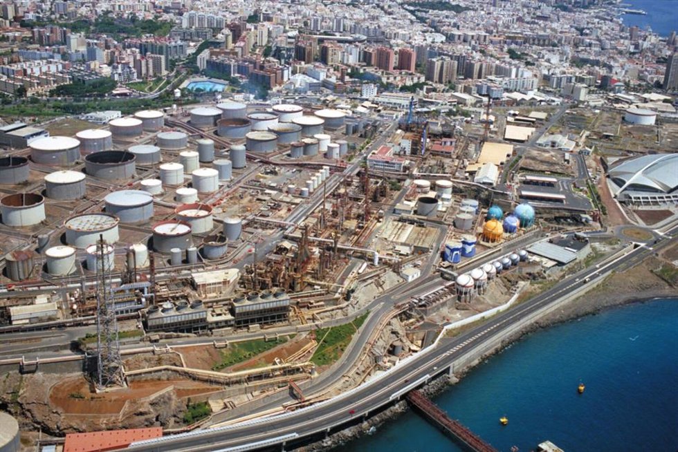 Archivo - Refinería de Tenerife