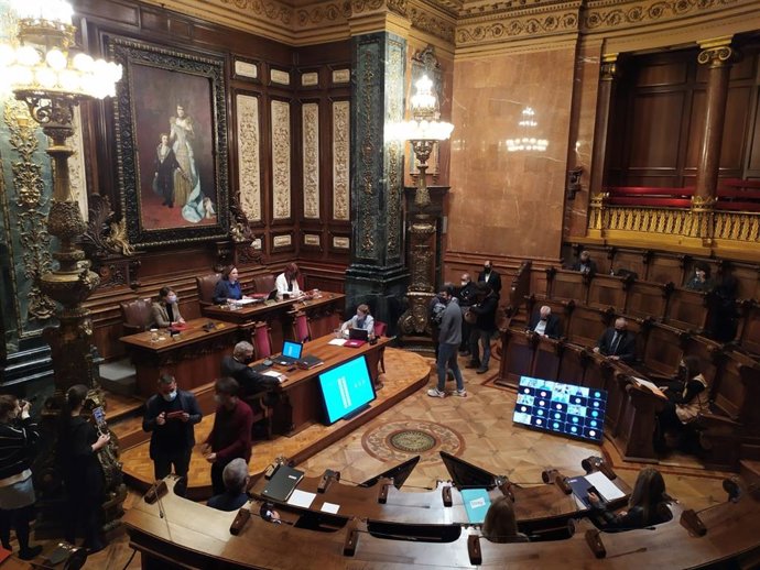 Pleno municipal del Ayuntamiento de Barcelona del 28 de enero de 2022.