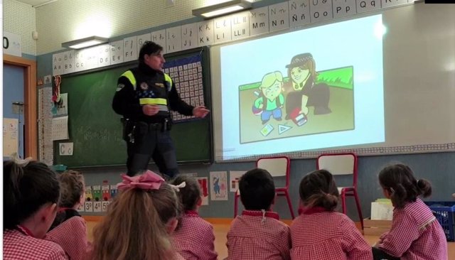 La Policía Local de Logroño retoma las sesiones de educación vial para escolares de Infantil y Primaria