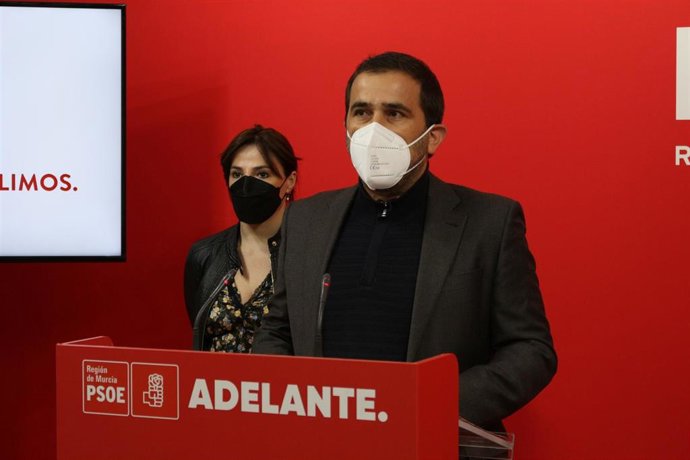 Juan Luis Soto, diputado del PSOE, Las pensiones no contributivas de 15.200 mayores subirán un tres por ciento en la Región, según el PSRM