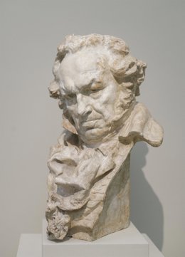 Archivo - Cabeza de Goya, obra del escultor Mariano Benlliure, en una sala durante la reapertura del museo y calcografía de la Real Academia de Bellas Artes de San Fernando tras el parón por el coronavirus, en Madrid (España), a 15 de junio de 2020.