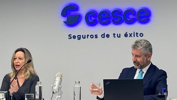 Archivo - Trinidad Jiménez, presidenta de la Cámara de Comercio Brasil-España; Fernando Salazar, presidente de Cesce