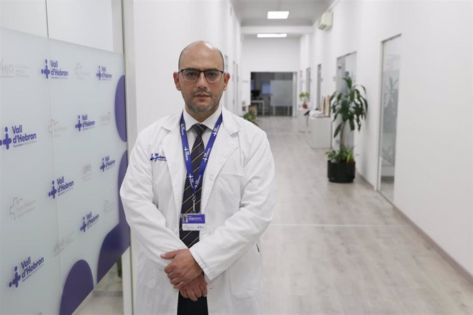 El jefe de Cirugía Torácica y Trasplante Pulmonar del Hospital Vall d'Hebron, Alberto Jáuregui