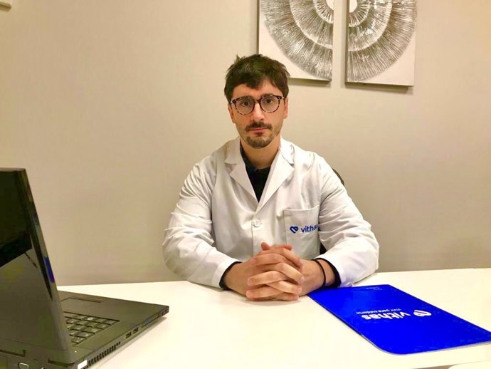 Maximiliano Alea, otorrinolaringólogo especializado en rinoplastia estética y funcional del Hospital Vithas Xanit Internacional