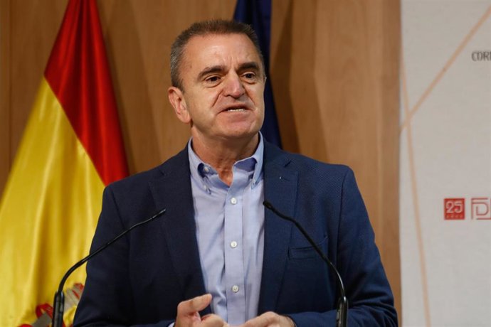 Archivo - El presidente del COnsejo Superior de Deportes (CSD), Jose Manuel Franco, durante la presentación de la carrera solidaria Corre por La Palma".